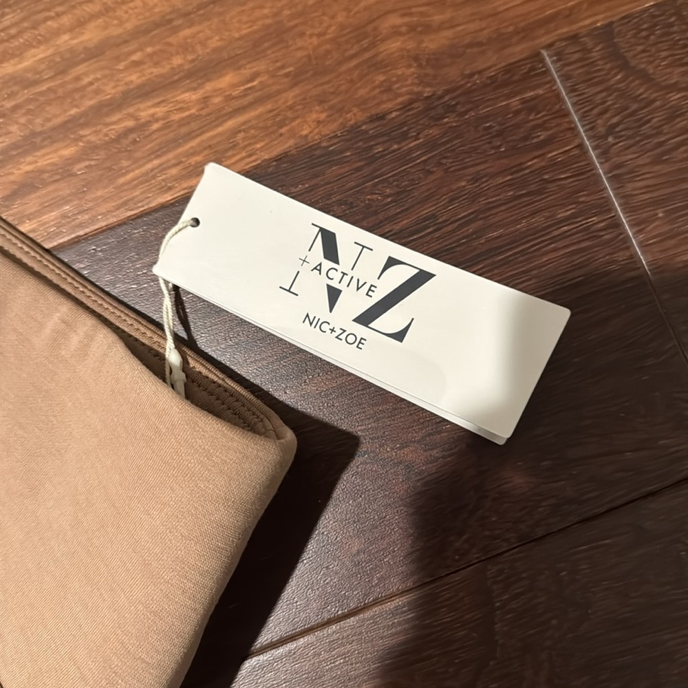 Nic + Zoe NWT Active Performance Ready All Day Style boot style pull on pants - Picture 7 of 13